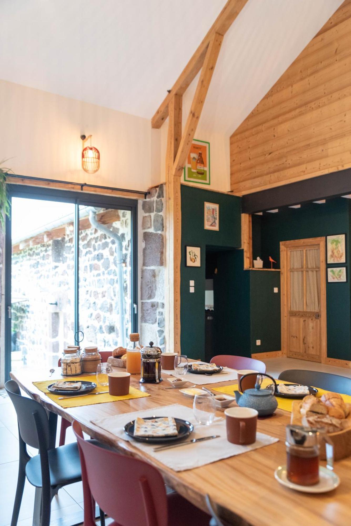 Arsac-en-VelayLes Balcons De La Terrasse住宿加早餐旅馆 外观 照片